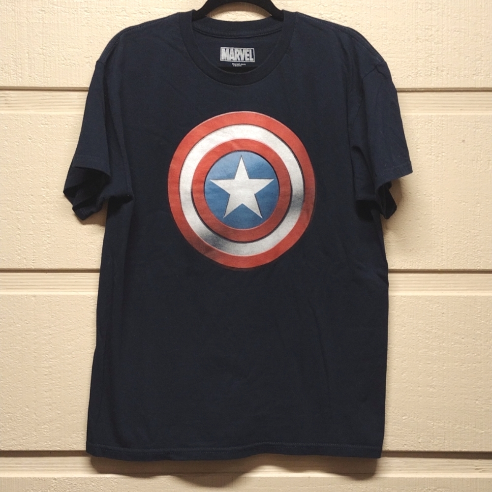 Marvel comics graphic tee L